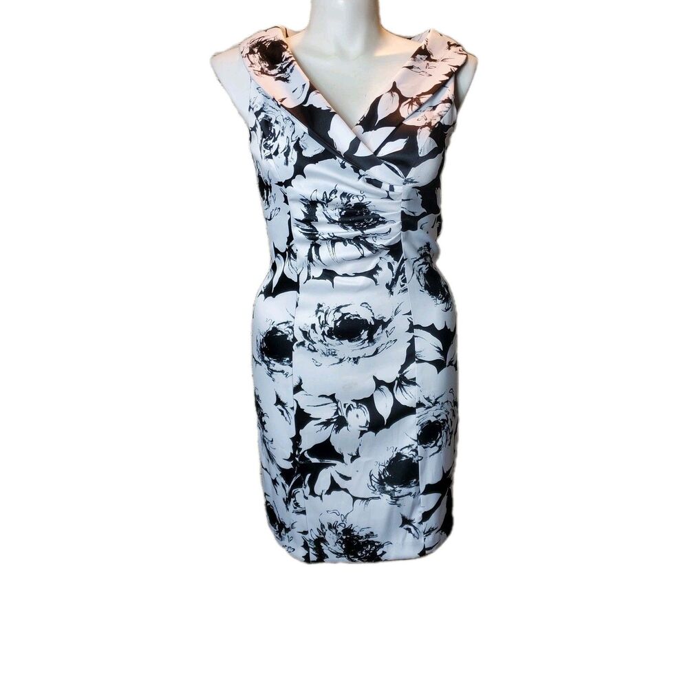 Connected Shawl Collar Straight Dress Black & white splash-flower-print Size 10